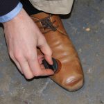 How to restore a shoes shine