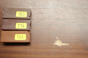 How to repair deep scratches in wood